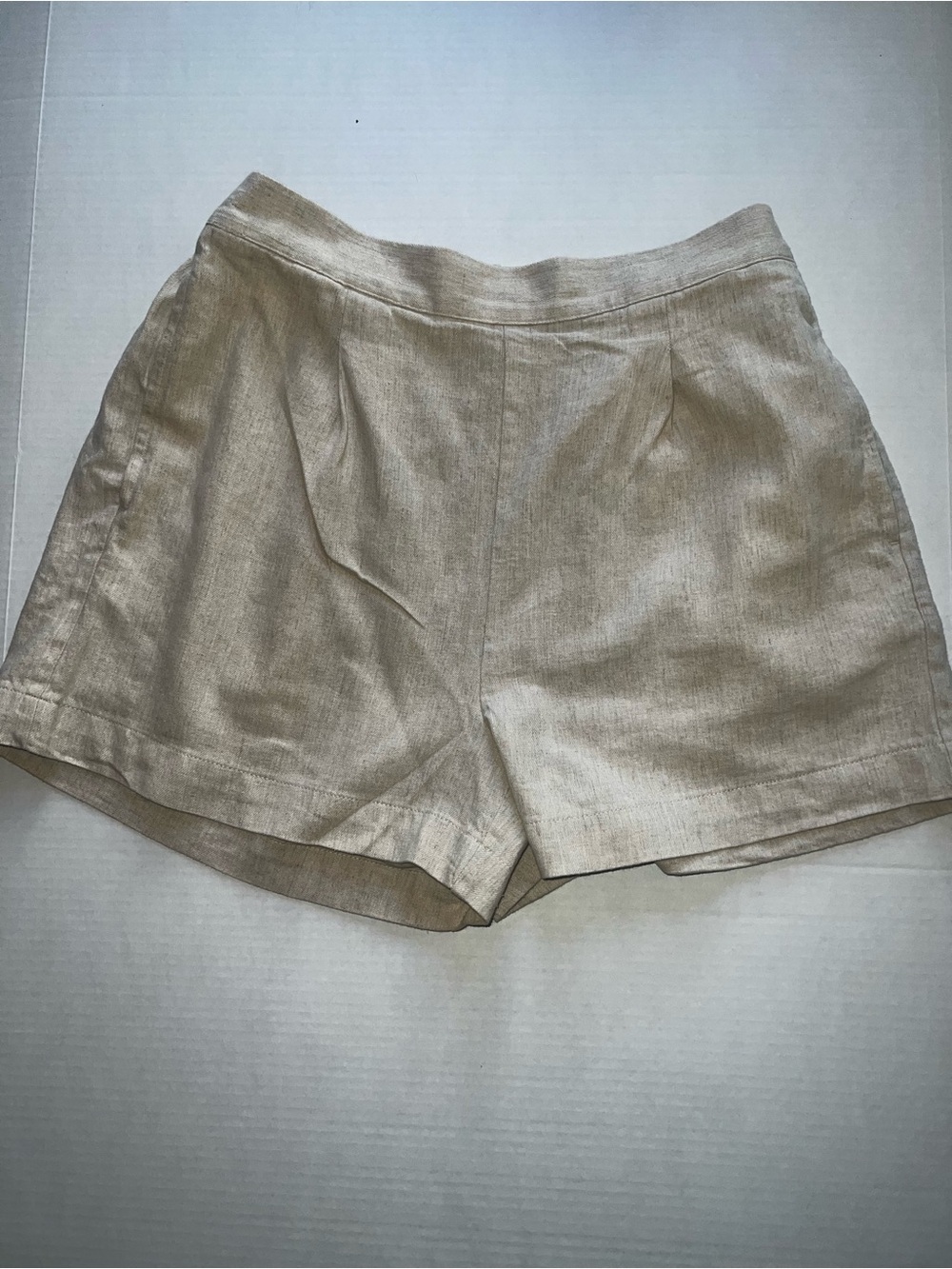 Madewell High-Waist Linen-Blend Shorts in Beige
